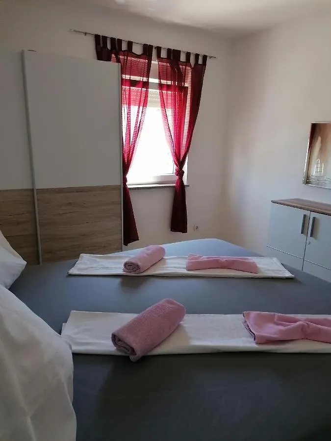 Divkovic Apartements Medulin Apartamento